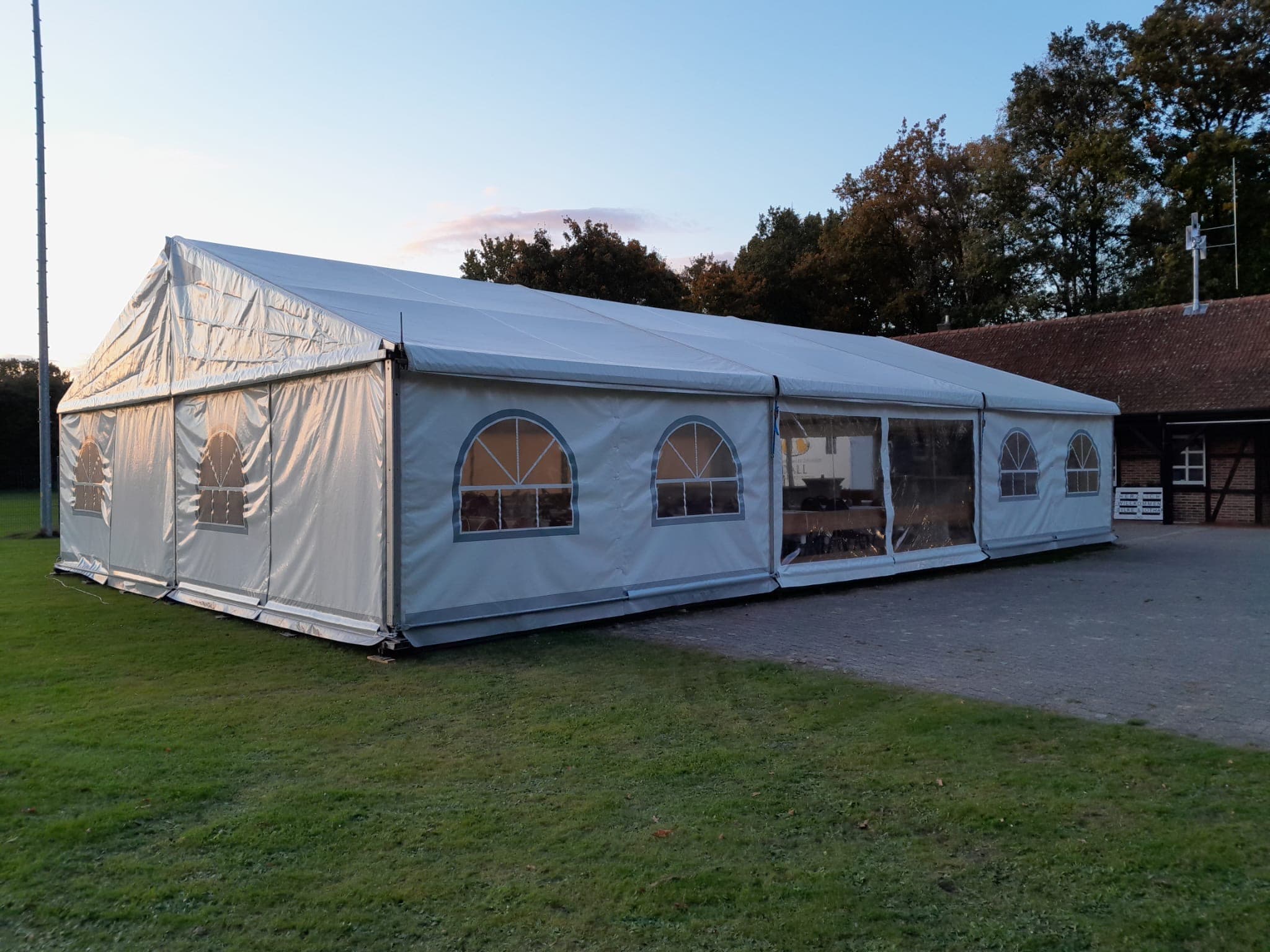 Festzelt 10x10m