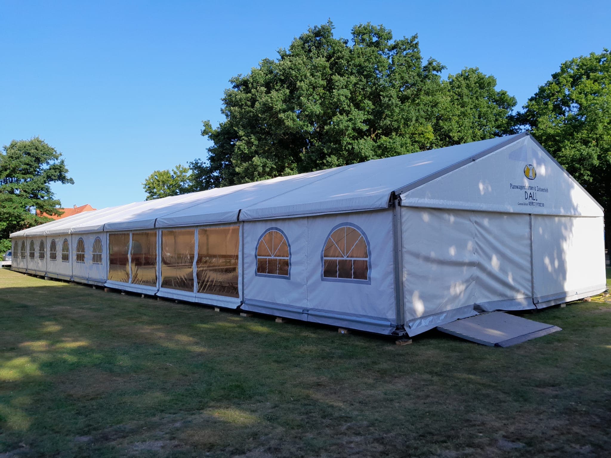 Festzelt 10x35m